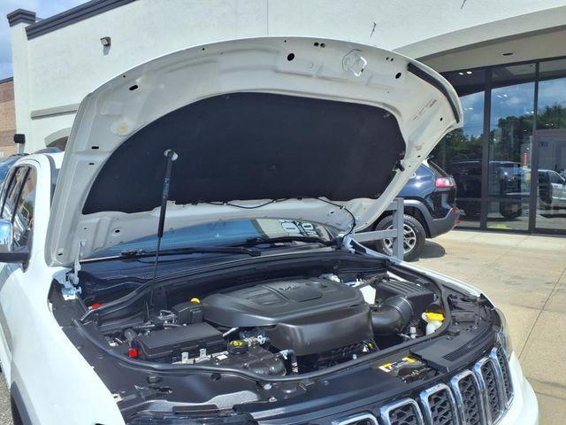 used 2021 Jeep Grand Cherokee car, priced at $25,200