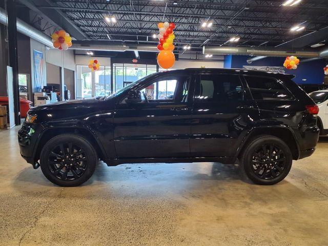 used 2022 Jeep Grand Cherokee WK car, priced at $29,890