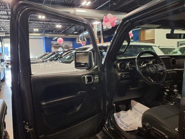 used 2021 Jeep Wrangler Unlimited car, priced at $31,018