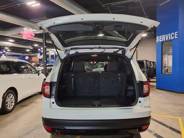 used 2022 Honda Pilot car, priced at $28,387