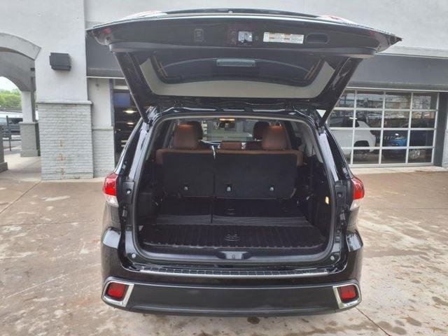 used 2018 Toyota Highlander car, priced at $24,900