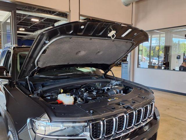 used 2022 Jeep Grand Cherokee car, priced at $30,400