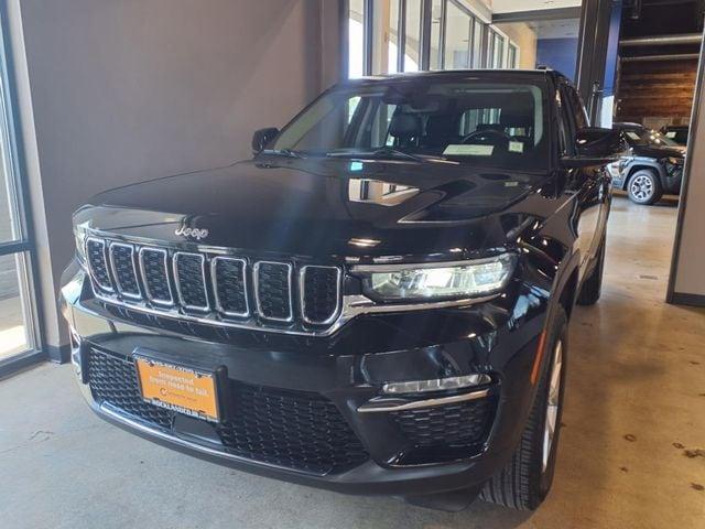 used 2022 Jeep Grand Cherokee car, priced at $30,400