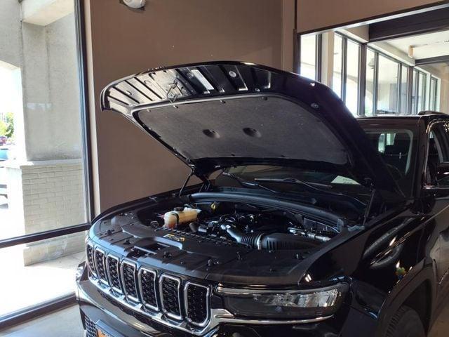 used 2022 Jeep Grand Cherokee car, priced at $30,400