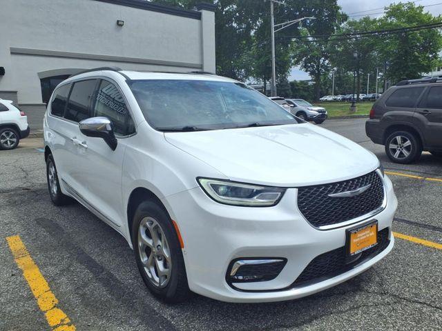 used 2023 Chrysler Pacifica car, priced at $37,200