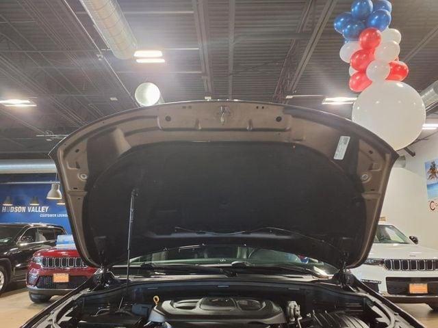 used 2021 Jeep Grand Cherokee car, priced at $23,637
