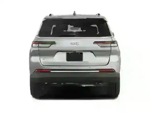 new 2025 Jeep Grand Cherokee L car, priced at $43,979