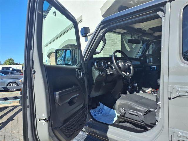 used 2020 Jeep Wrangler Unlimited car, priced at $28,165
