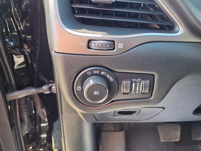 used 2022 Jeep Cherokee car, priced at $26,530
