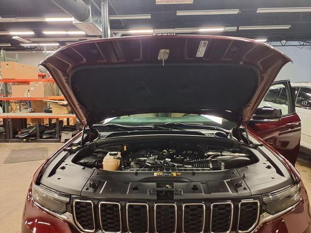 used 2021 Jeep Grand Cherokee L car, priced at $27,500