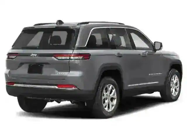 new 2025 Jeep Grand Cherokee car, priced at $41,470