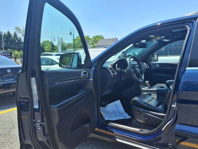 used 2017 Jeep Grand Cherokee car, priced at $14,000