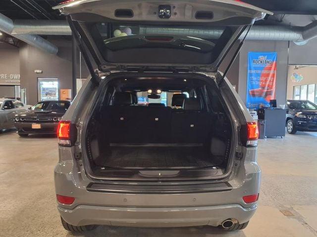 used 2022 Jeep Grand Cherokee WK car, priced at $28,500