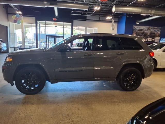 used 2022 Jeep Grand Cherokee WK car, priced at $28,500