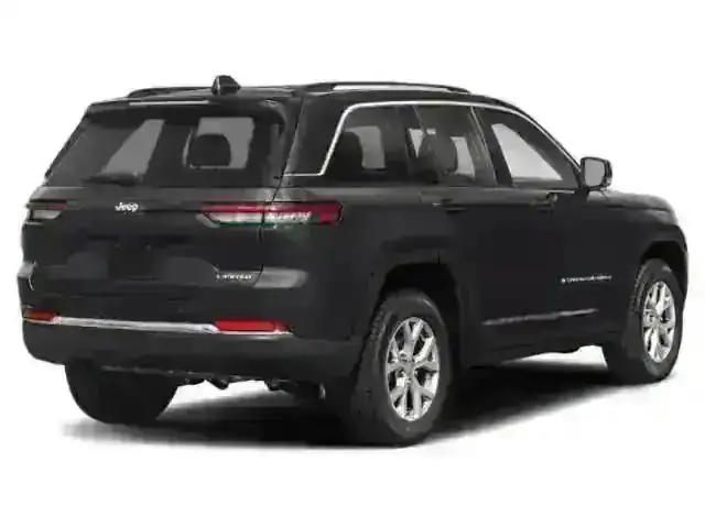 new 2025 Jeep Grand Cherokee car, priced at $50,035