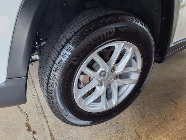 used 2024 Jeep Grand Cherokee car, priced at $33,500