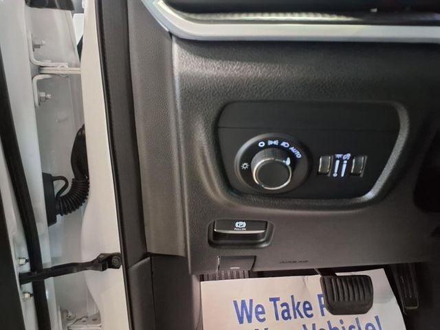 used 2024 Jeep Grand Cherokee car, priced at $33,500