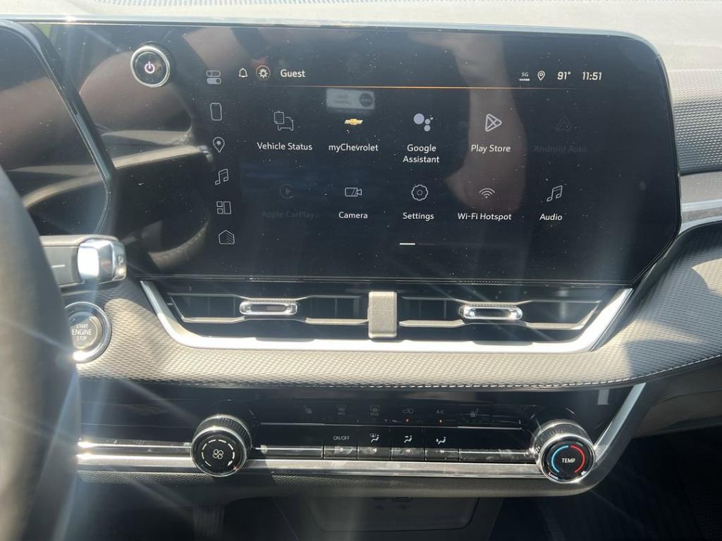 new 2026 Chevrolet Equinox car, priced at $32,330