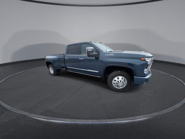 new 2026 Chevrolet Silverado 3500 car, priced at $92,640