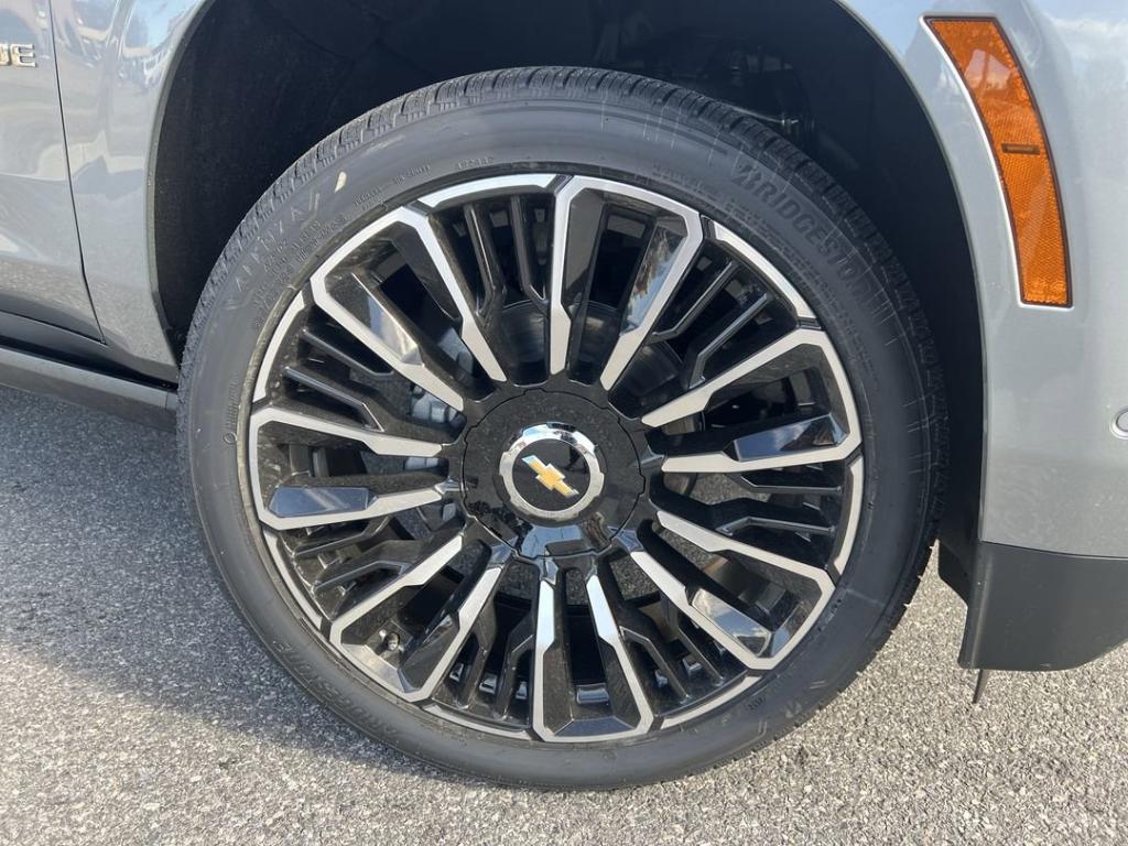 new 2025 Chevrolet Tahoe car, priced at $88,255