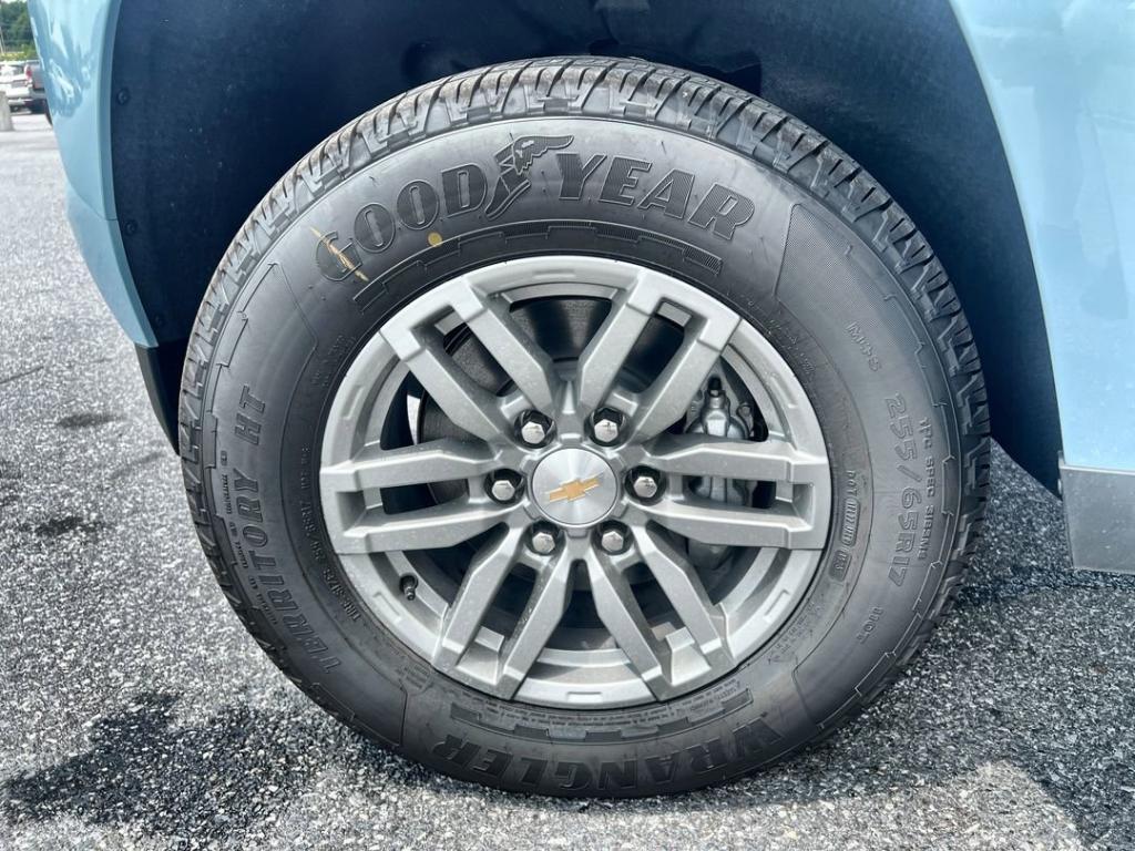 new 2025 Chevrolet Colorado car, priced at $39,995