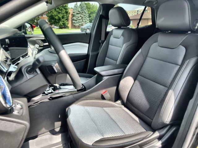 new 2025 Chevrolet Trax car, priced at $24,920