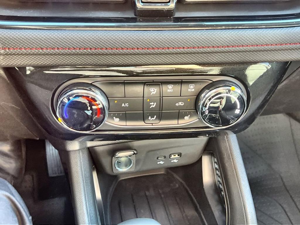 new 2025 Chevrolet TrailBlazer car, priced at $31,870