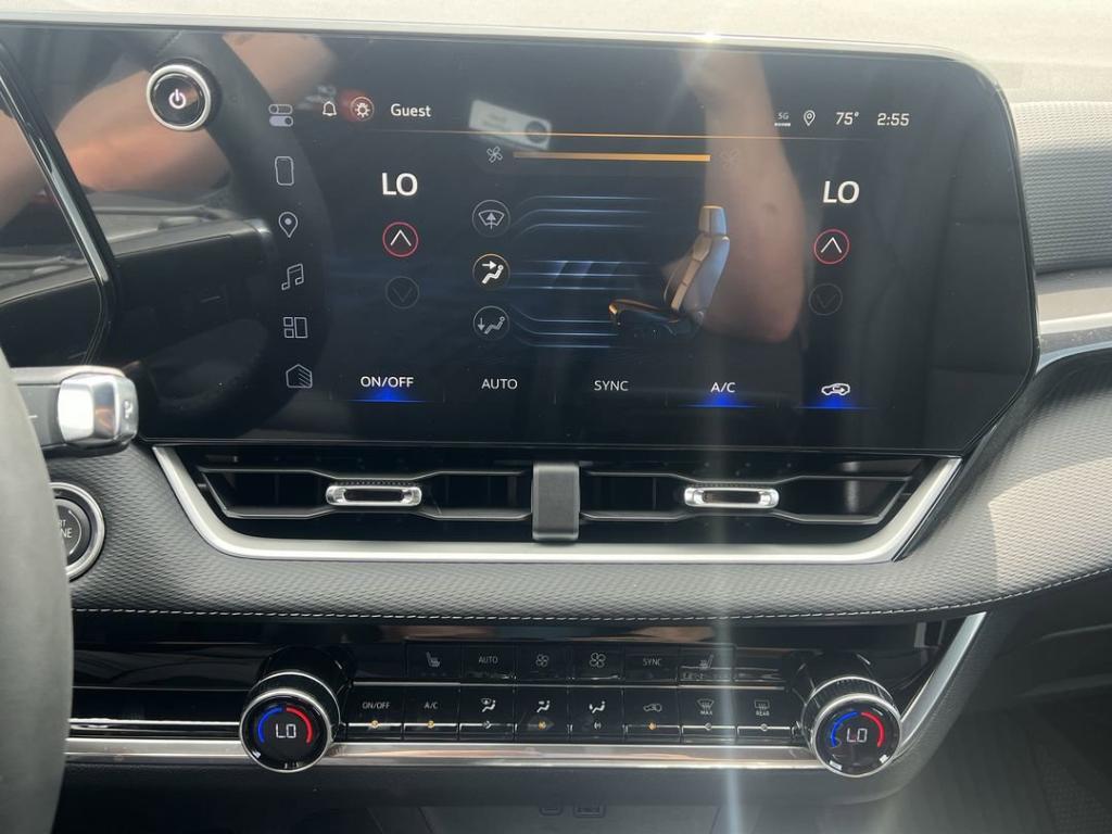 new 2026 Chevrolet Equinox car, priced at $36,970
