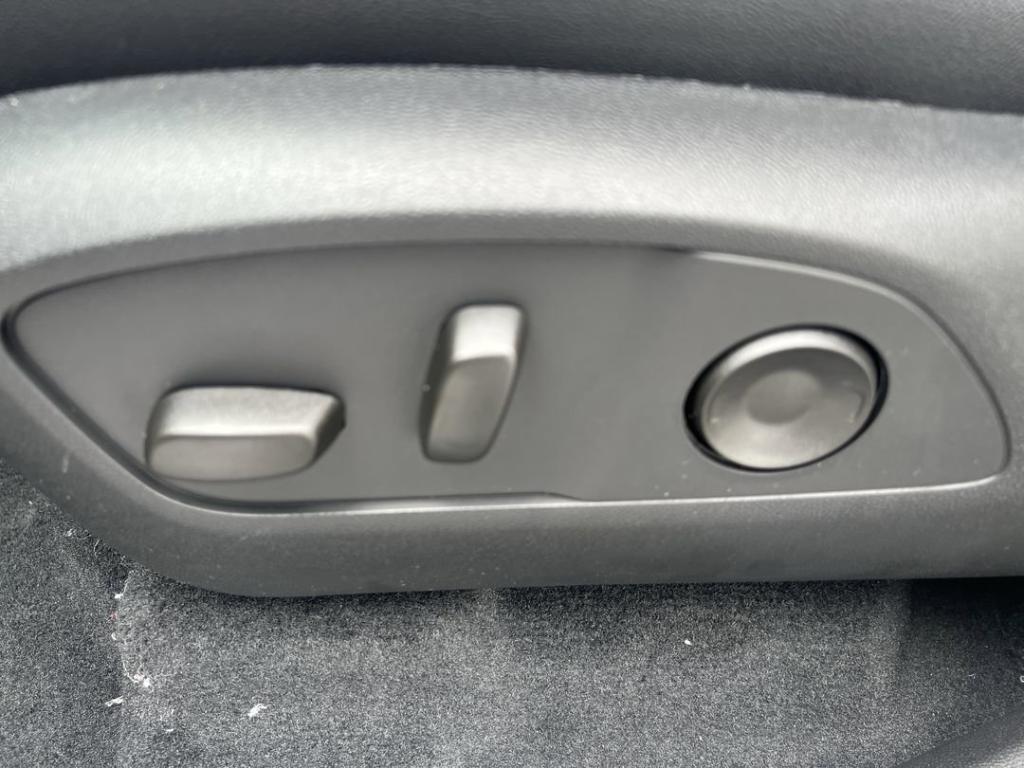 new 2026 Chevrolet Traverse car, priced at $48,205