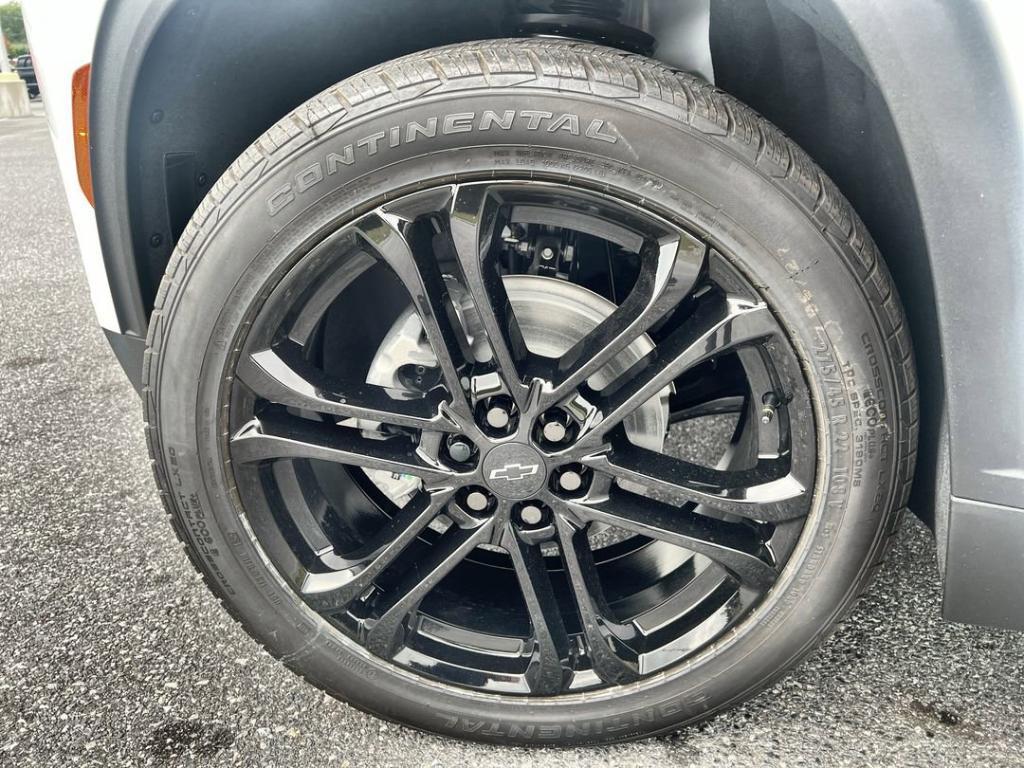 new 2026 Chevrolet Traverse car, priced at $48,205