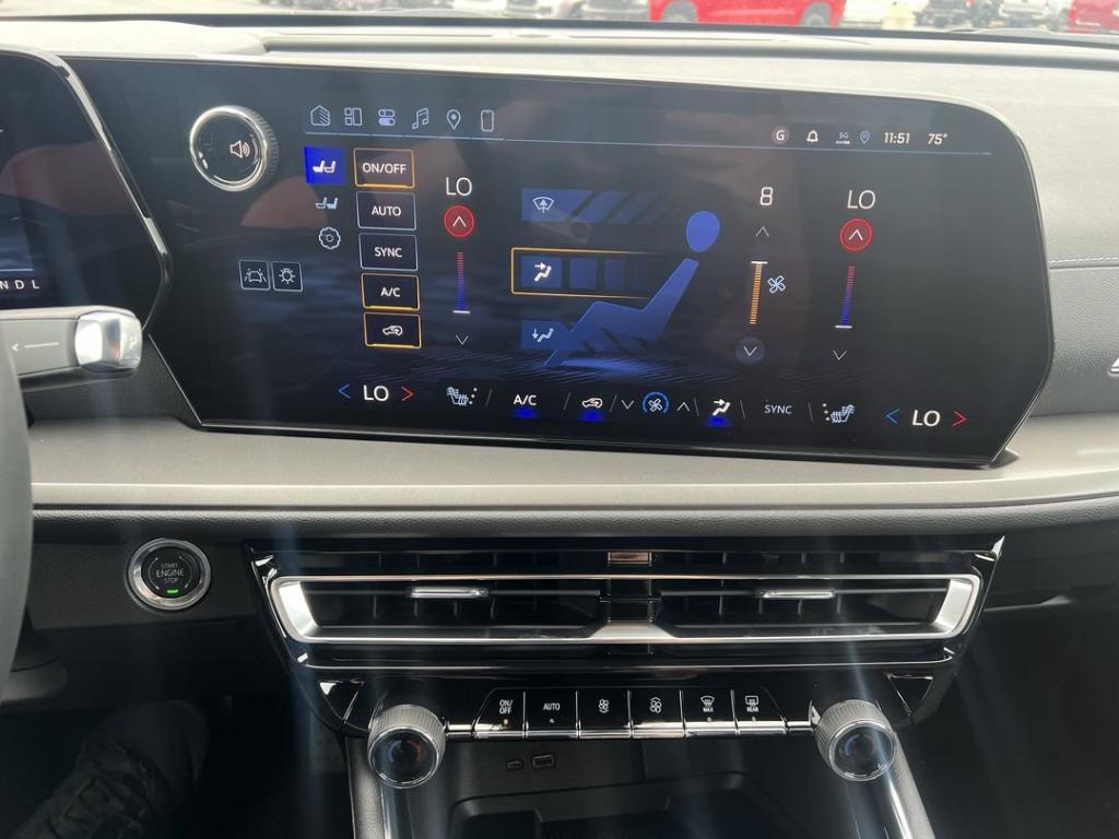 new 2026 Chevrolet Traverse car, priced at $48,205