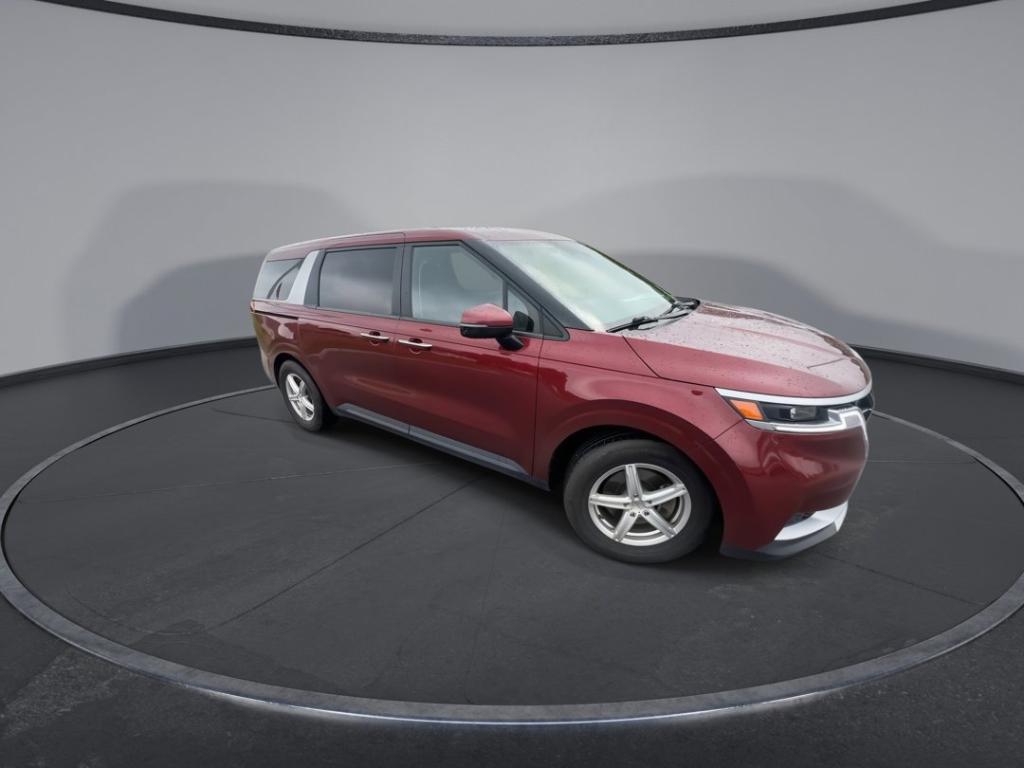 used 2022 Kia Carnival car, priced at $25,900