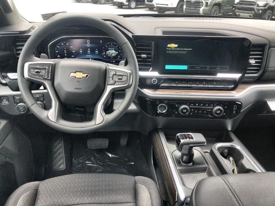 new 2024 Chevrolet Silverado 1500 car, priced at $52,210