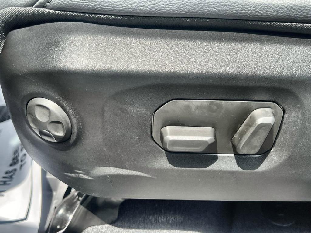 used 2025 Jeep Gladiator car, priced at $43,900