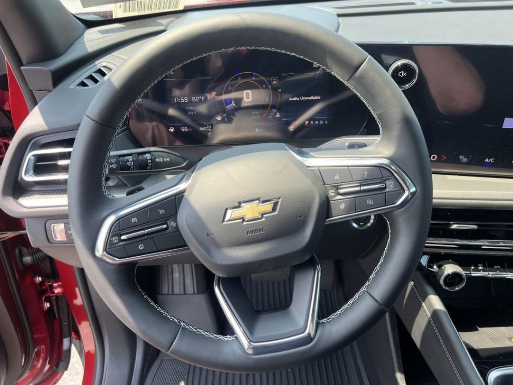 new 2025 Chevrolet Traverse car, priced at $48,640