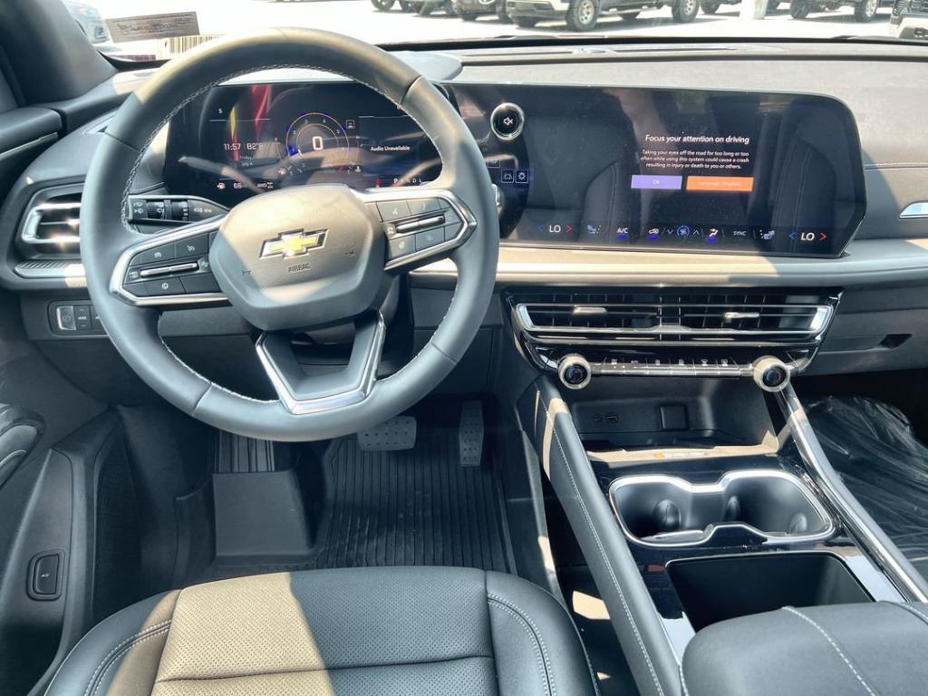 new 2025 Chevrolet Traverse car, priced at $48,640