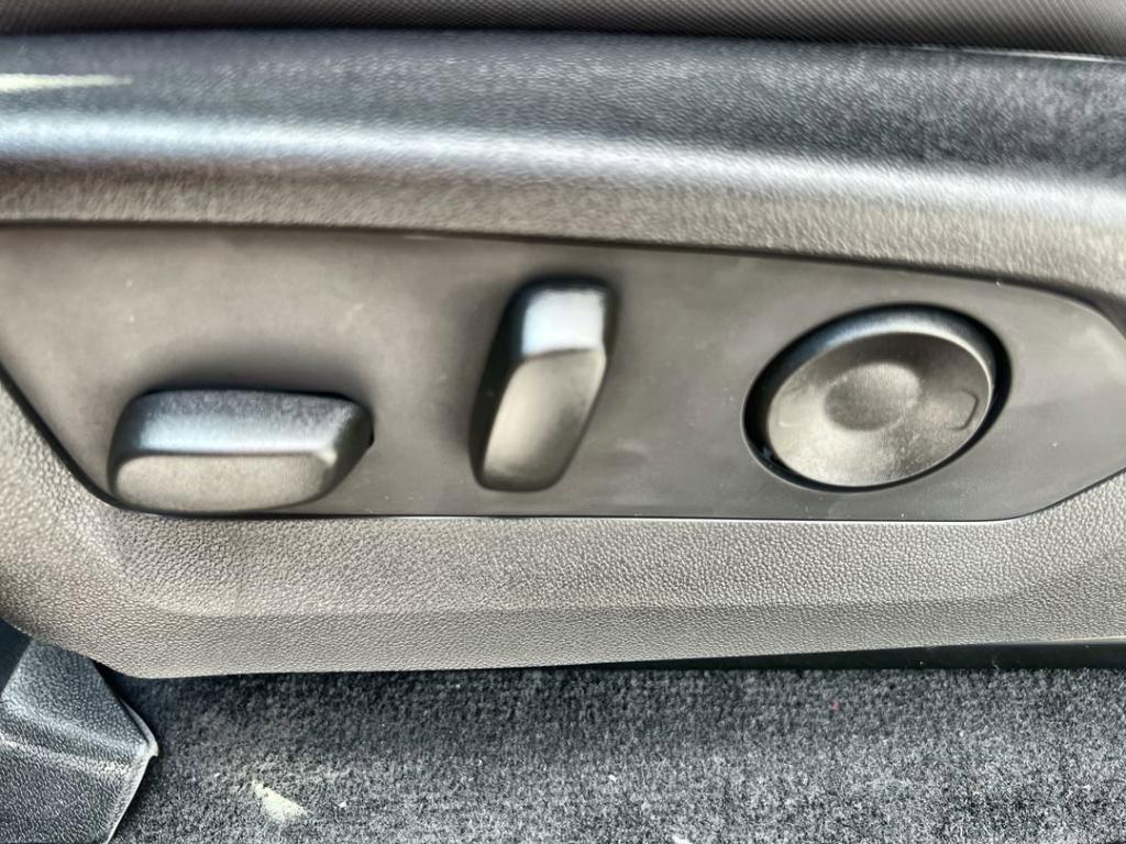 new 2025 Chevrolet Colorado car, priced at $49,150