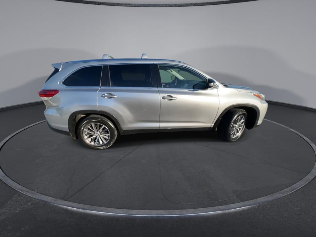 used 2019 Toyota Highlander car, priced at $25,200