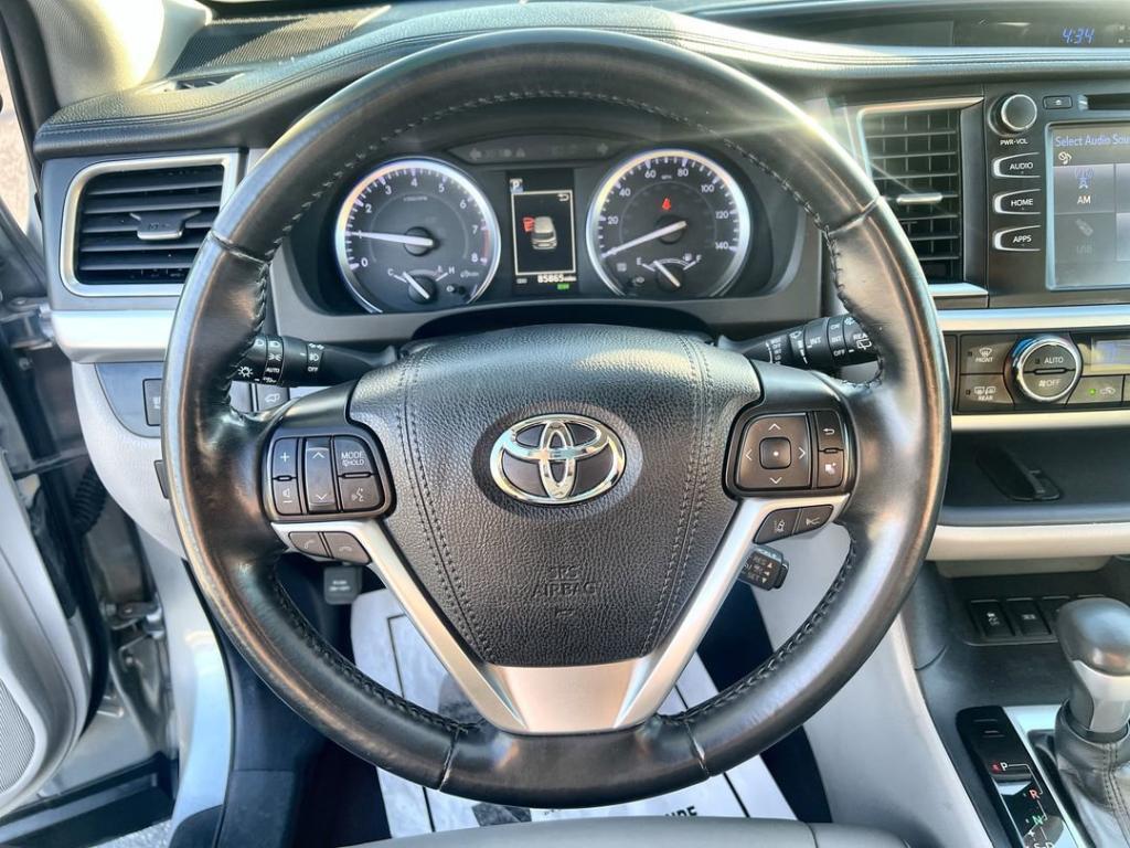 used 2019 Toyota Highlander car, priced at $25,200