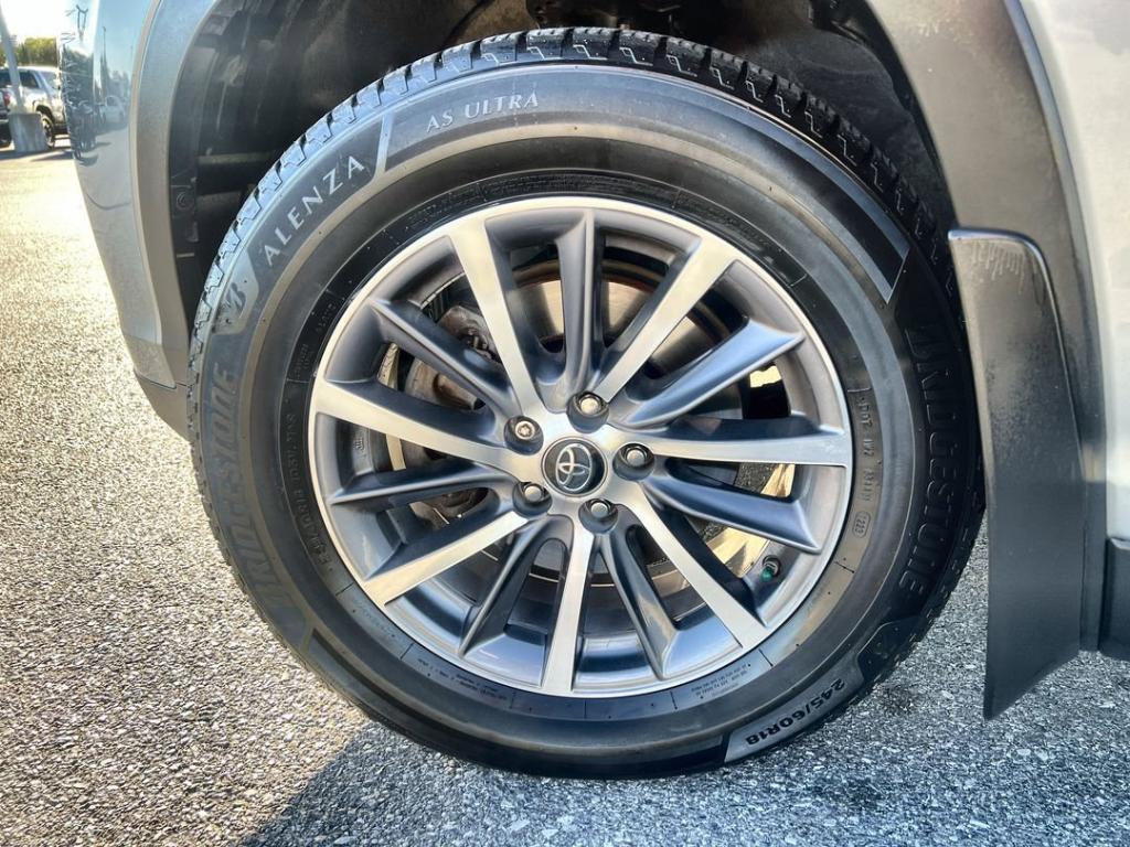 used 2019 Toyota Highlander car, priced at $25,200
