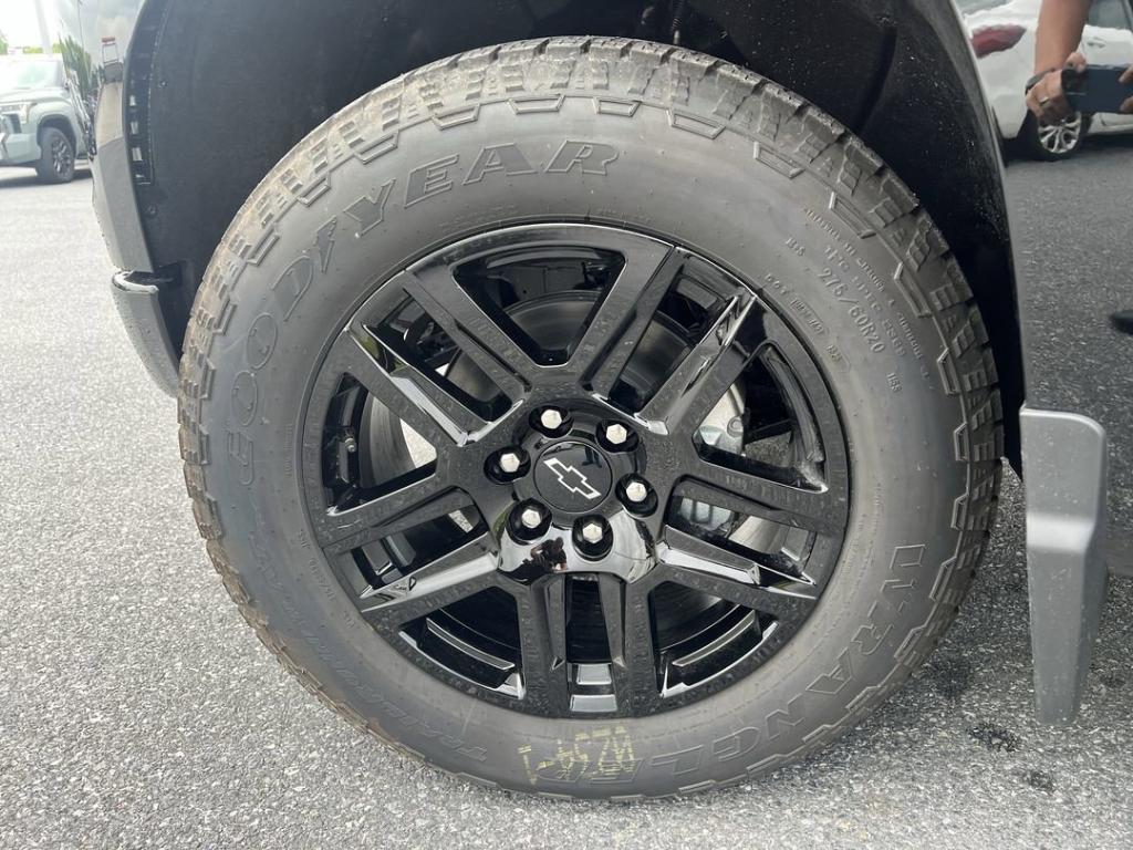 new 2025 Chevrolet Silverado 1500 car, priced at $53,910