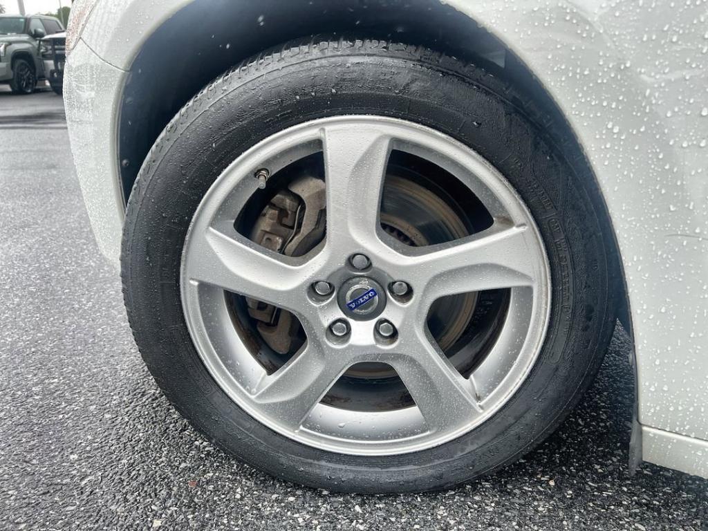 used 2013 Volvo S60 car, priced at $13,900