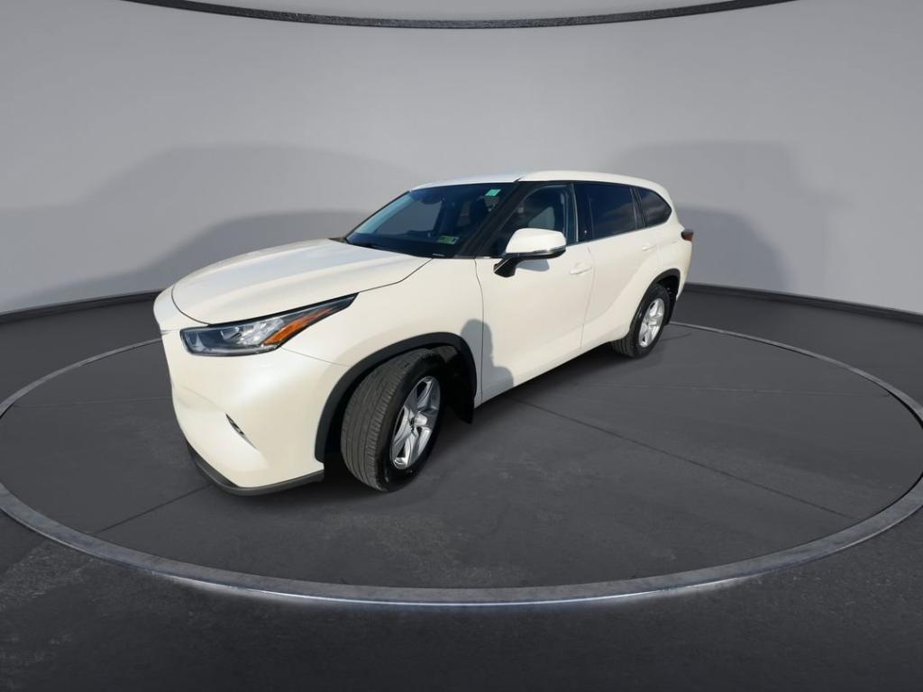 used 2020 Toyota Highlander car, priced at $28,900