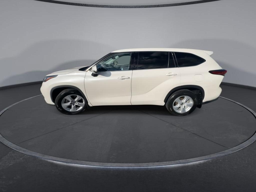 used 2020 Toyota Highlander car, priced at $28,900