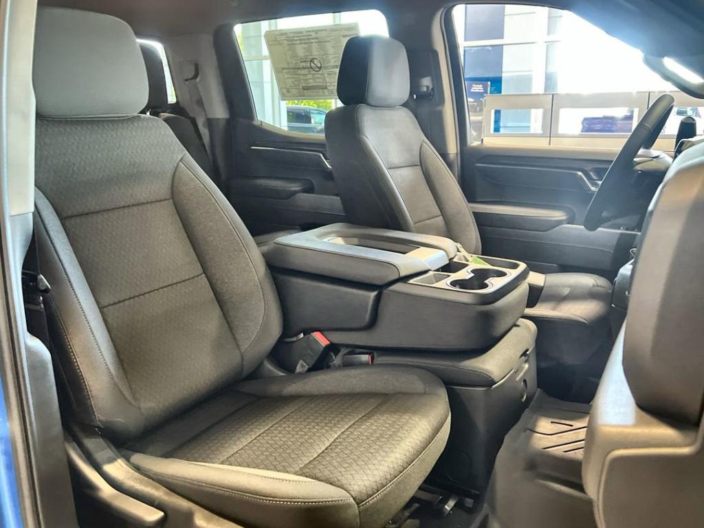 new 2025 Chevrolet Silverado 1500 car, priced at $52,755