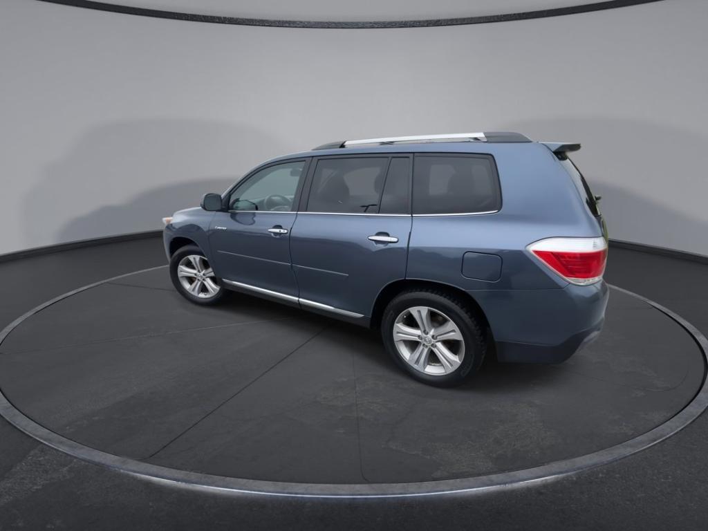 used 2012 Toyota Highlander car, priced at $9,000