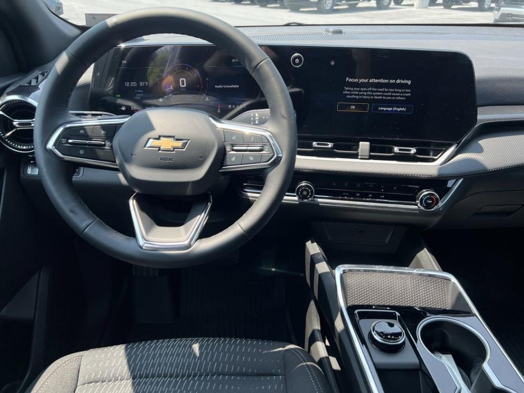 new 2026 Chevrolet Equinox car, priced at $30,330