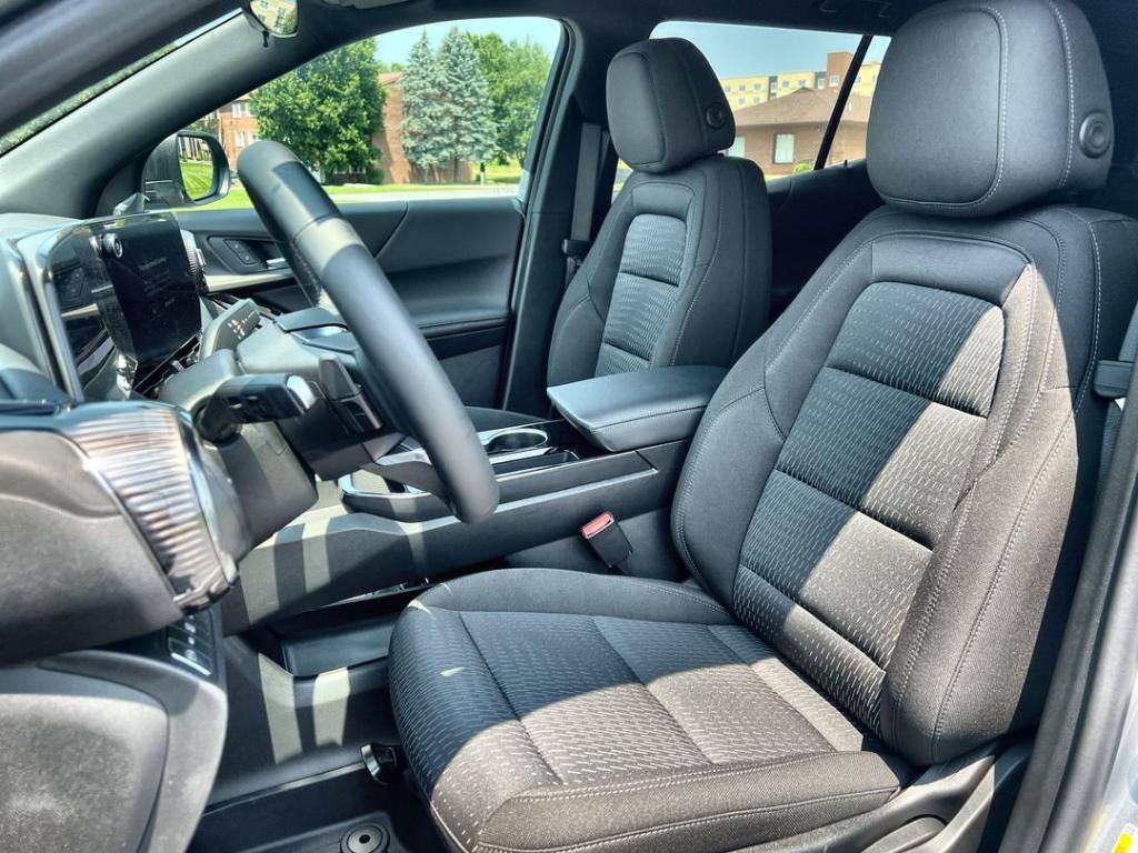 new 2026 Chevrolet Equinox car, priced at $30,330