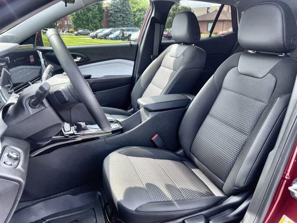 new 2025 Chevrolet Trax car, priced at $26,150