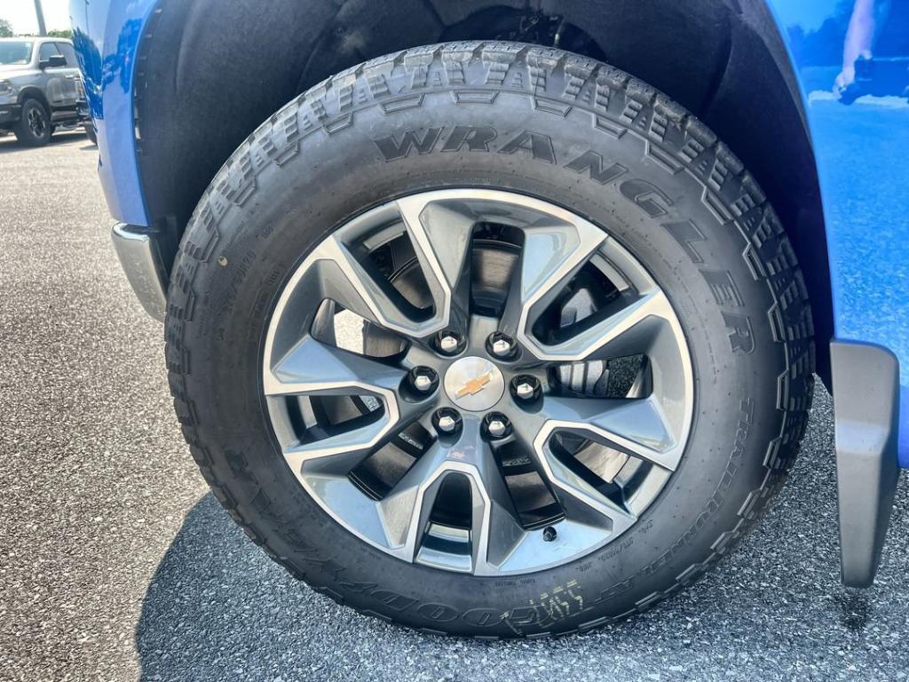 new 2025 Chevrolet Silverado 1500 car